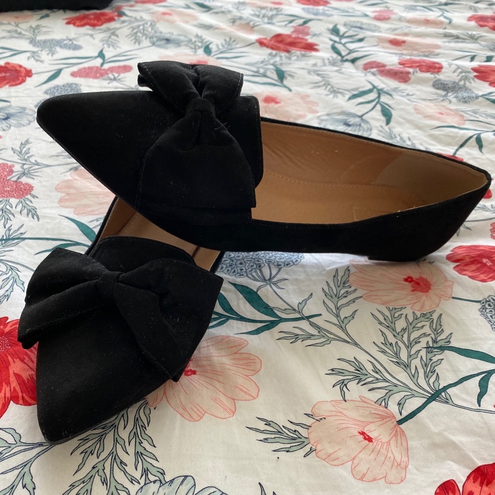 Yoki black flats